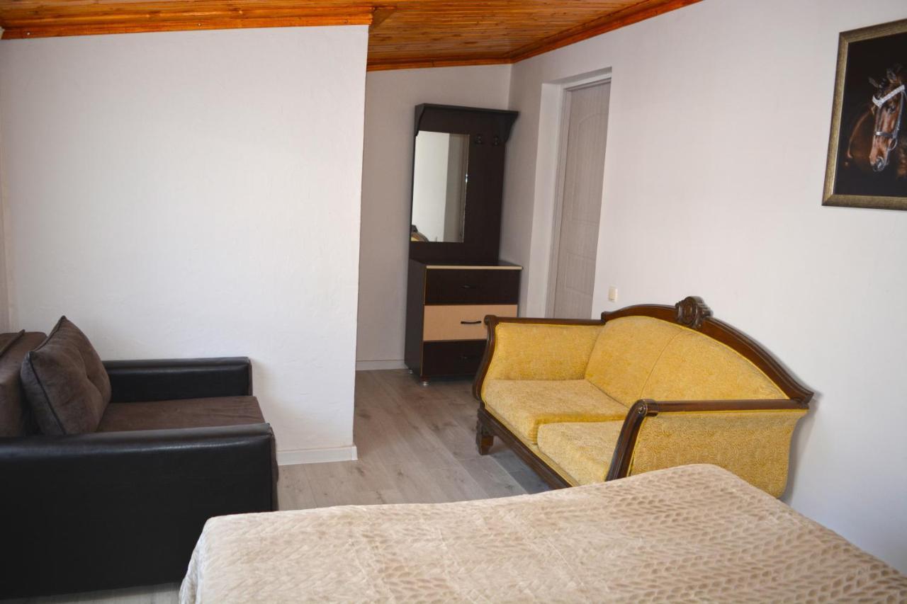 Guesthouse Of Manoni Ratiani Mestia Ngoại thất bức ảnh