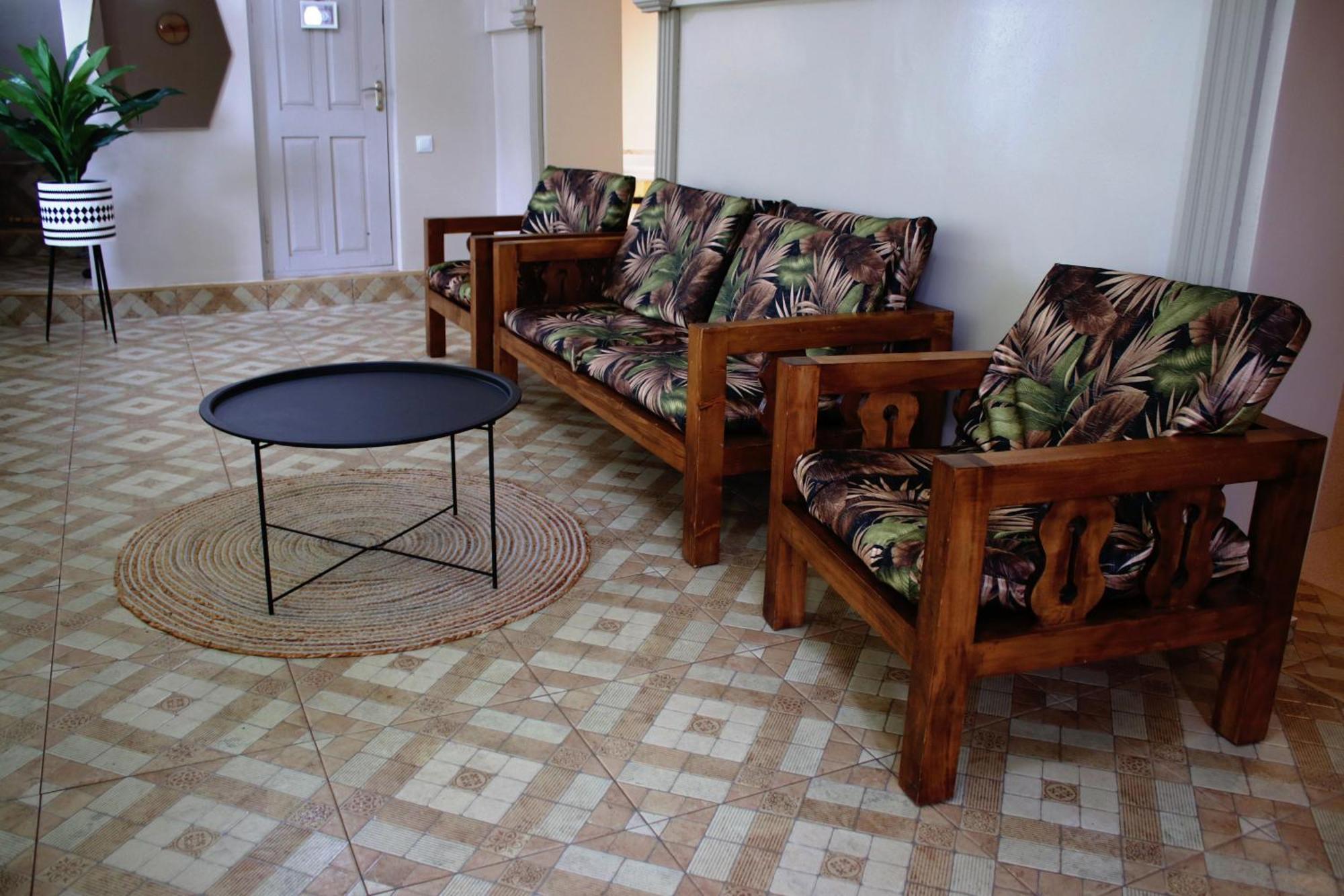 Guesthouse Of Manoni Ratiani Mestia Ngoại thất bức ảnh